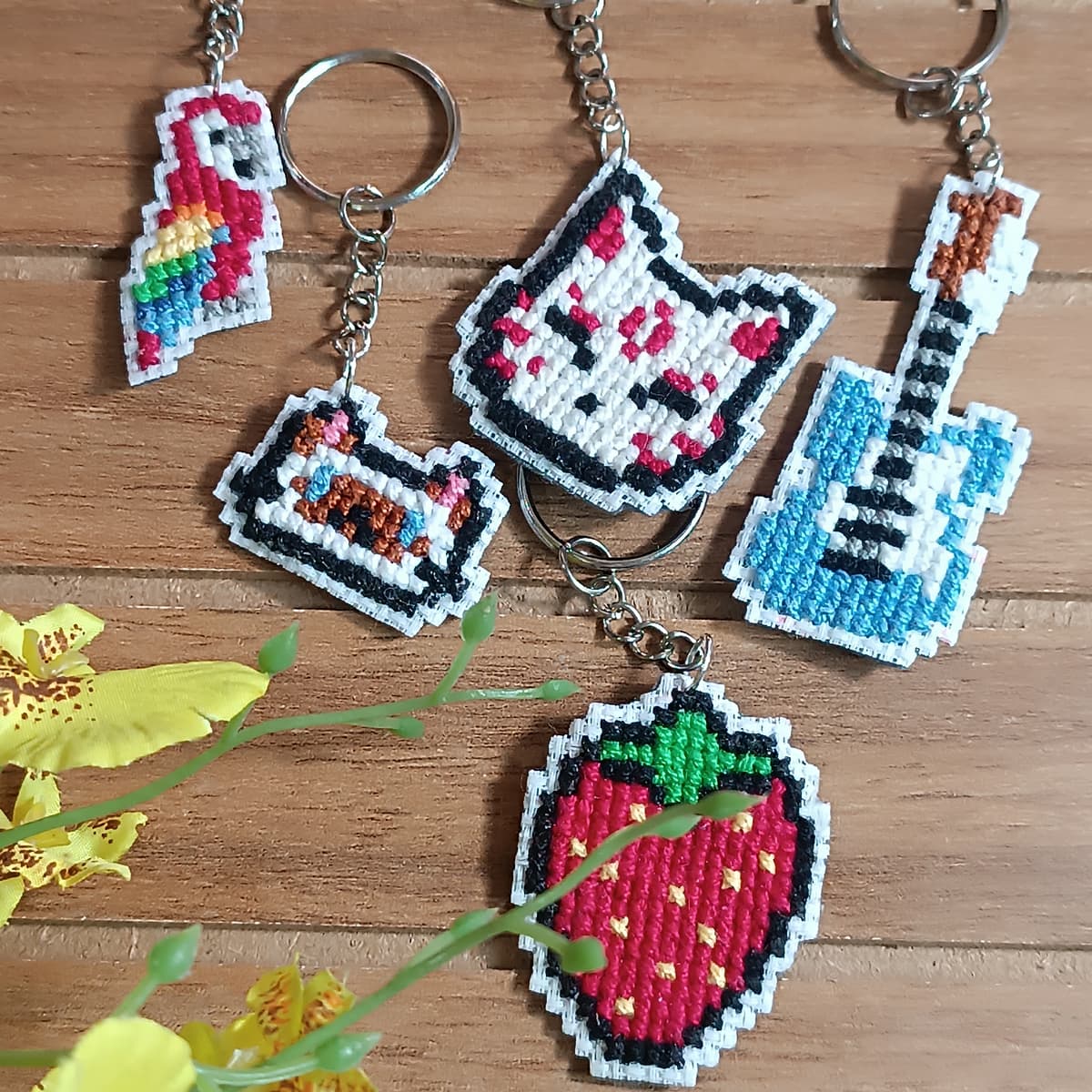 Chaveiro Bordado Ponto Cruz