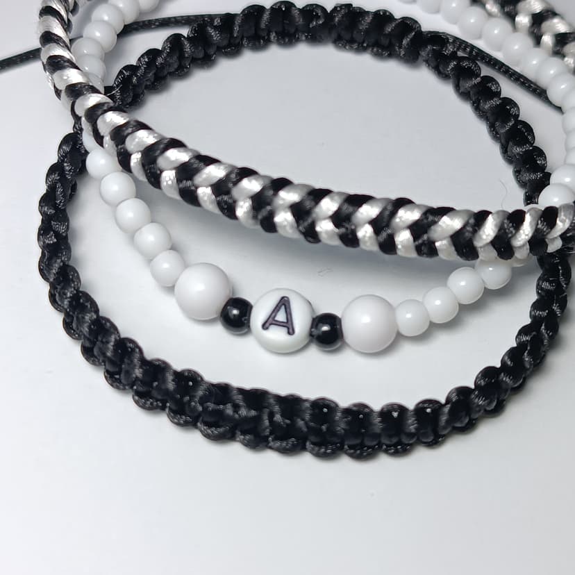 Pulseiras em macramê artesanal